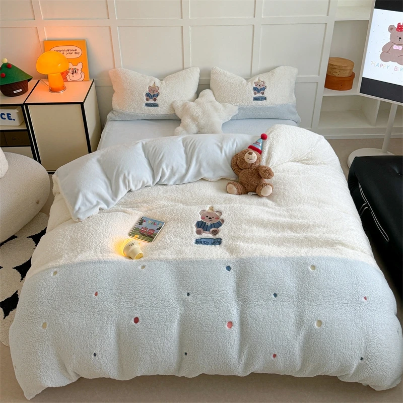 ins软乎乎糯唧唧加厚绵羊绒可爱小熊刺绣双面保暖牛奶绒四件套1.8