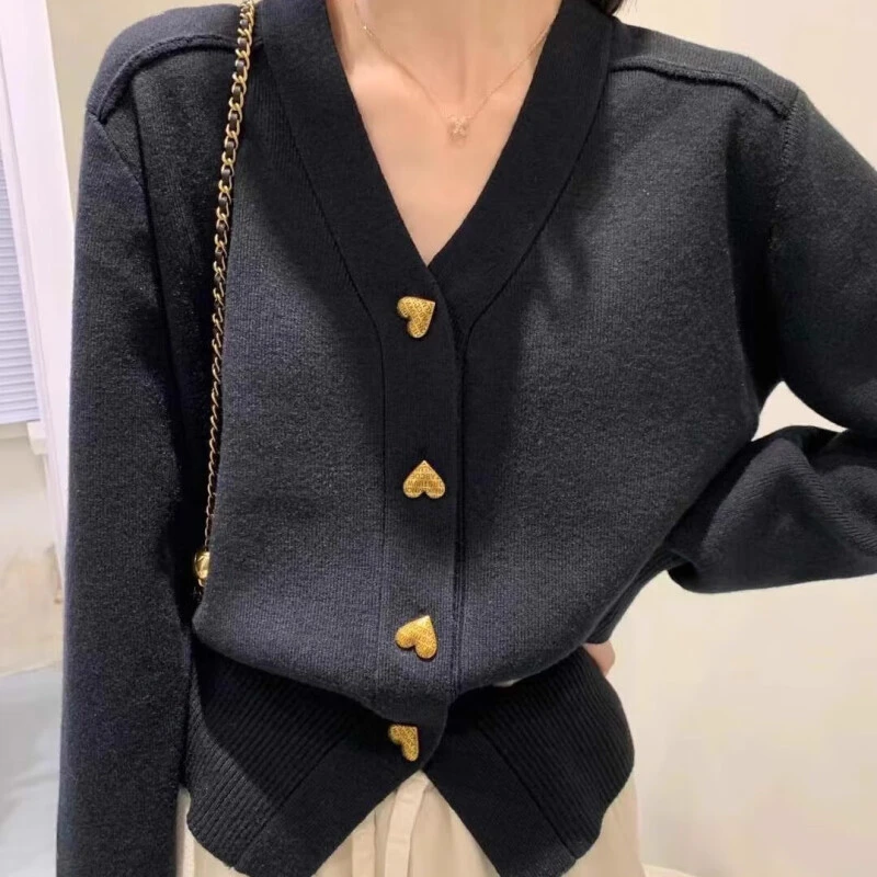 小香风毛衣2025年早秋新款纯色减龄爱心扣显瘦针织开衫女上衣冬季