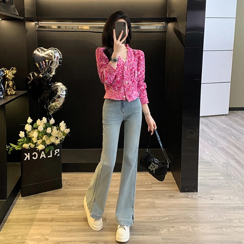 小香风气质显瘦时尚套装女秋冬季一整套玫红色针织开衫喇叭牛仔裤