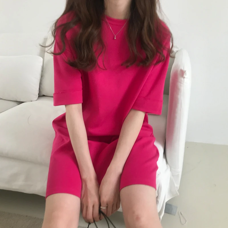 玫红色短袖t恤女夏连衣裙大码中长款宽松显瘦简约炸街纯棉上衣女