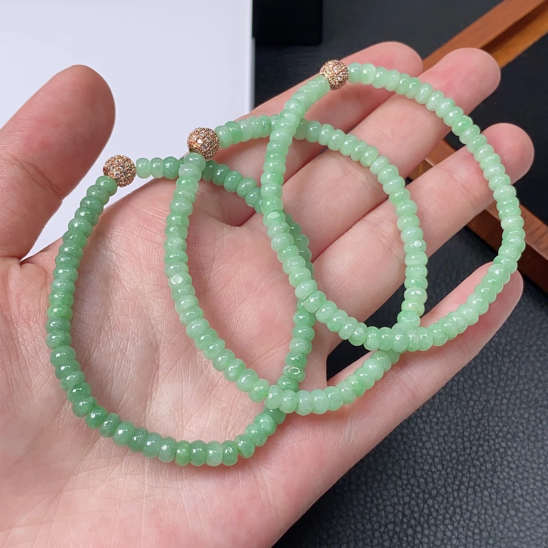 缅甸翡翠a货果绿色算盘珠手链卡4.3mm多样性发其一女款时尚