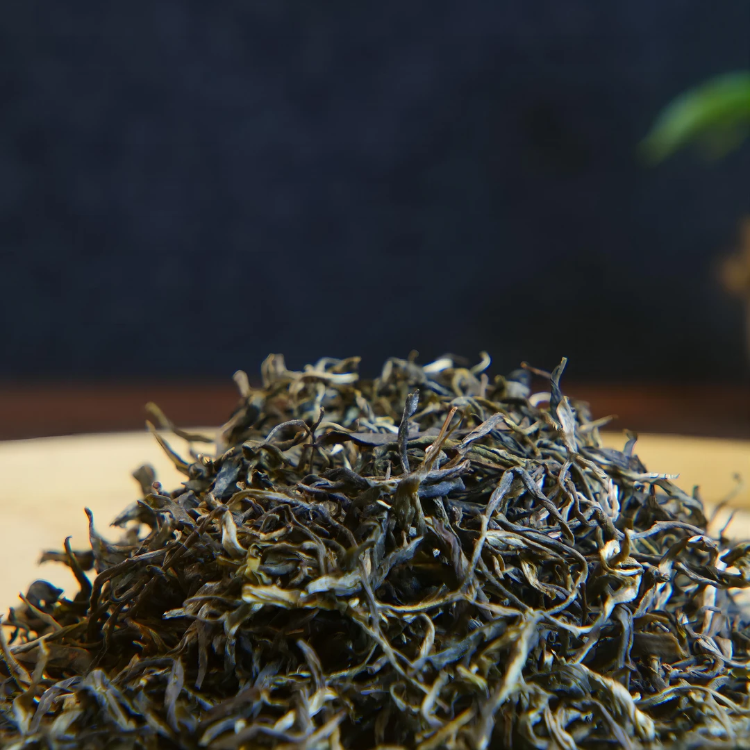 【鸣龙】2013年 老陆金印 晒青毛茶 散茶