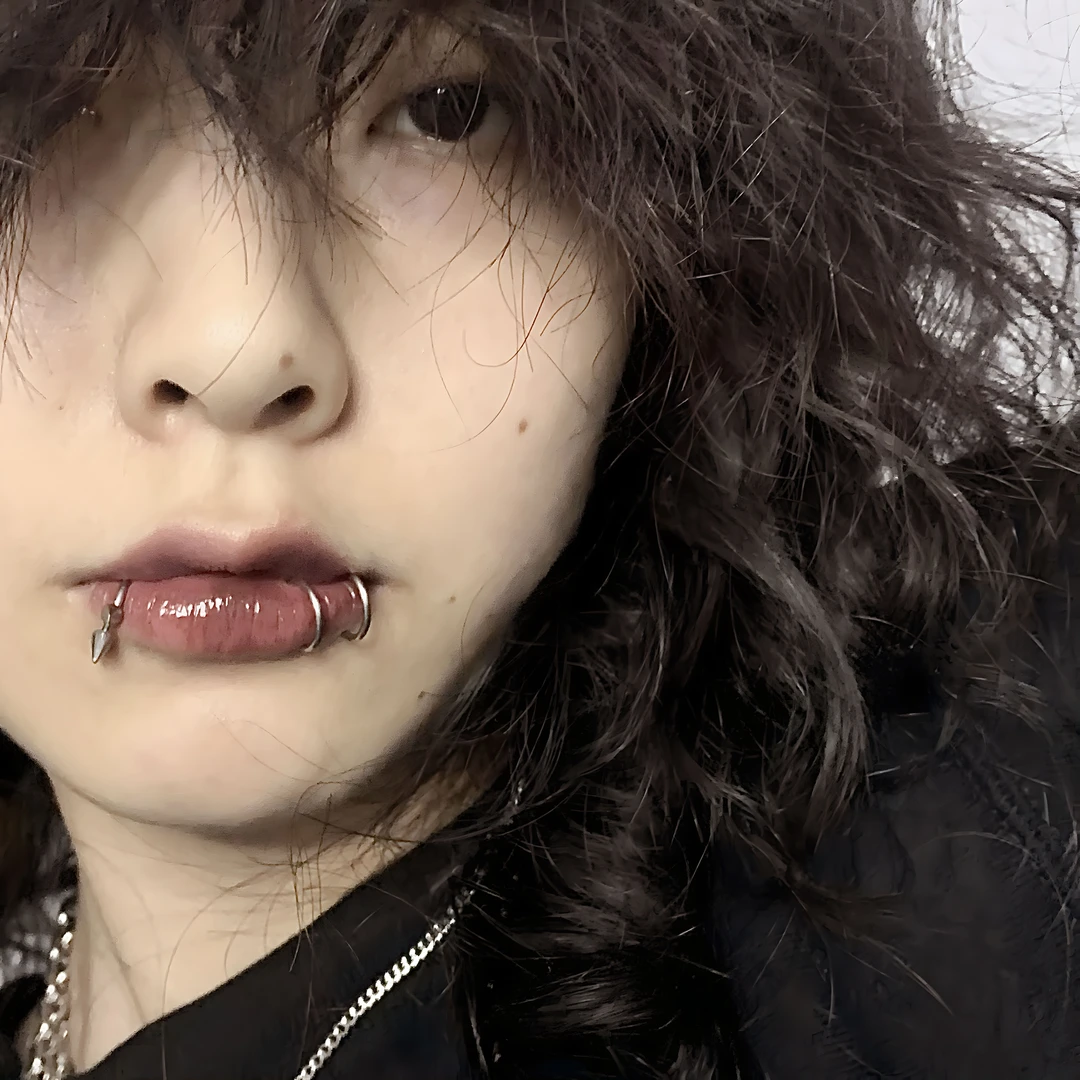 钛钢耳饰 唇环免打孔女唇钉无洞可戴蹦迪边夹假唇环溯源好物饰品