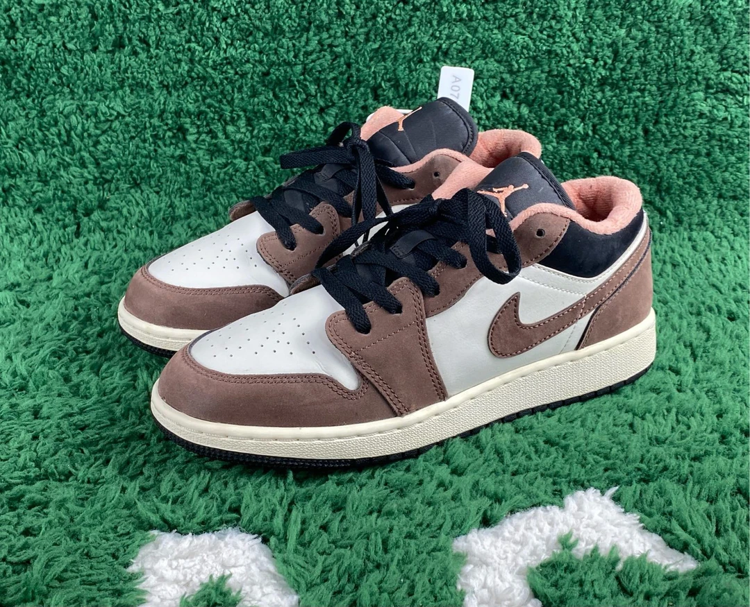 40码 AJ1 GS 小摩卡 公价709 篮球鞋编号A075