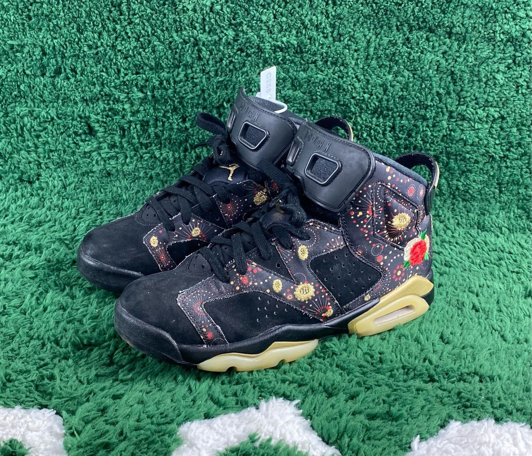 38.5码 AJ6 GS 烟花 公价1299 篮球鞋编号C258