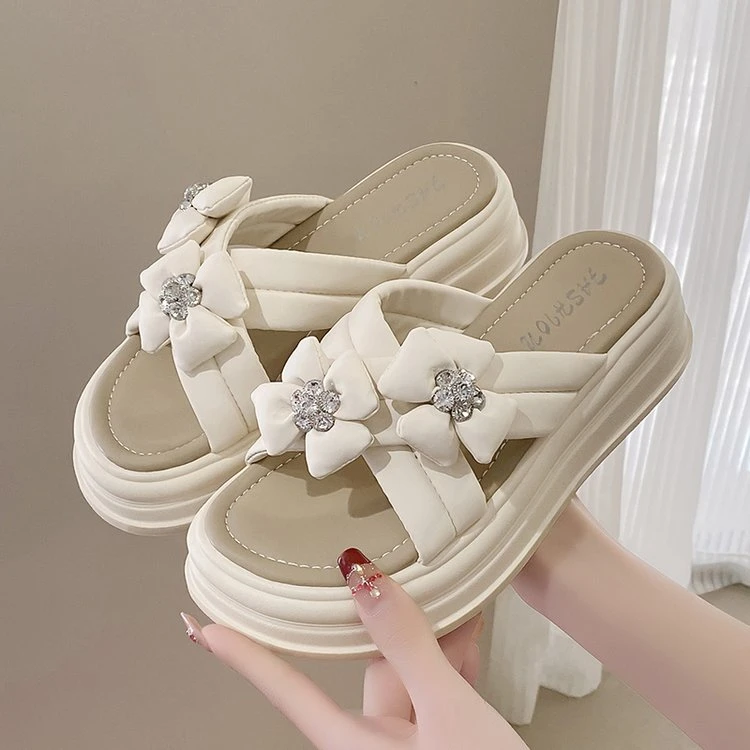 2025年夏季新款韩ins风平底厚底外穿百搭松糕凉鞋女41码42码B829