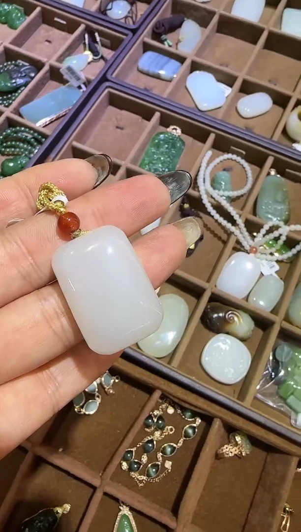 【闪购商品】和田玉【宏钰珠宝1108】30未镶嵌