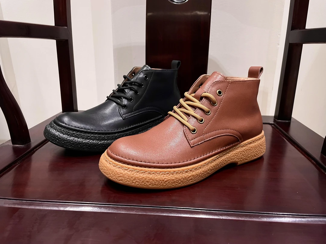 真皮靴子男秋冬新款工装靴时尚男鞋中高帮皮靴子857