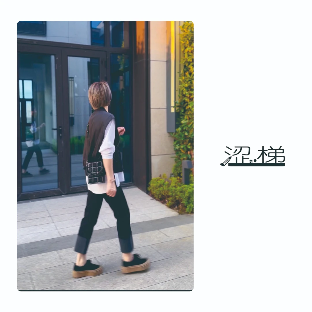 涩梯【女裤】5033拼色高腰显瘦小直筒烟管牛仔裤时尚