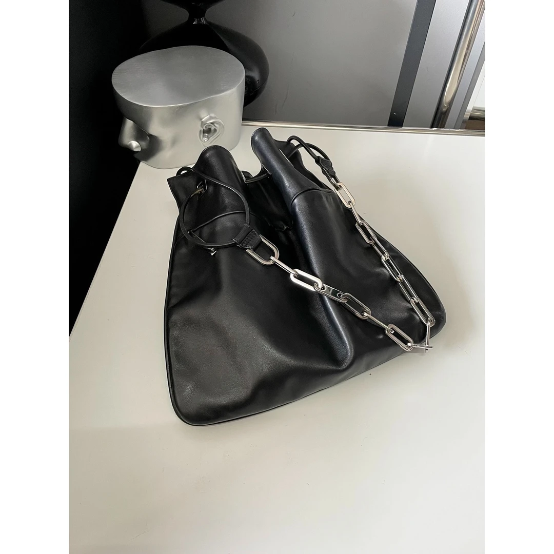 95新 GUCCI/古驰 黑银吊绳烧卖包链条单肩包