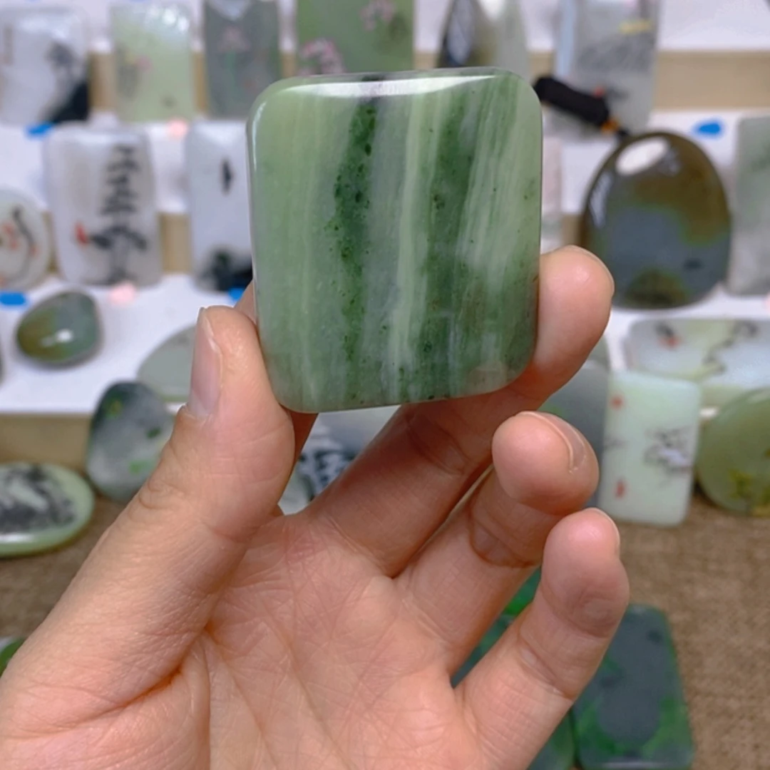 【闪购商品】独山玉颈饰未镶嵌