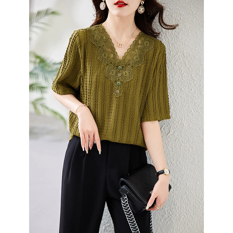 V领蕾丝拼接短袖衬衫女夏新款宽松洋气别致小衫显瘦上衣B4395