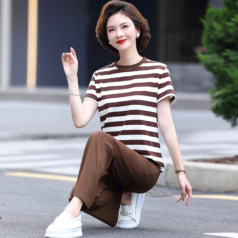 中老年妈妈夏装条纹短袖运动服套装女中年时尚休闲圆领T恤两件套