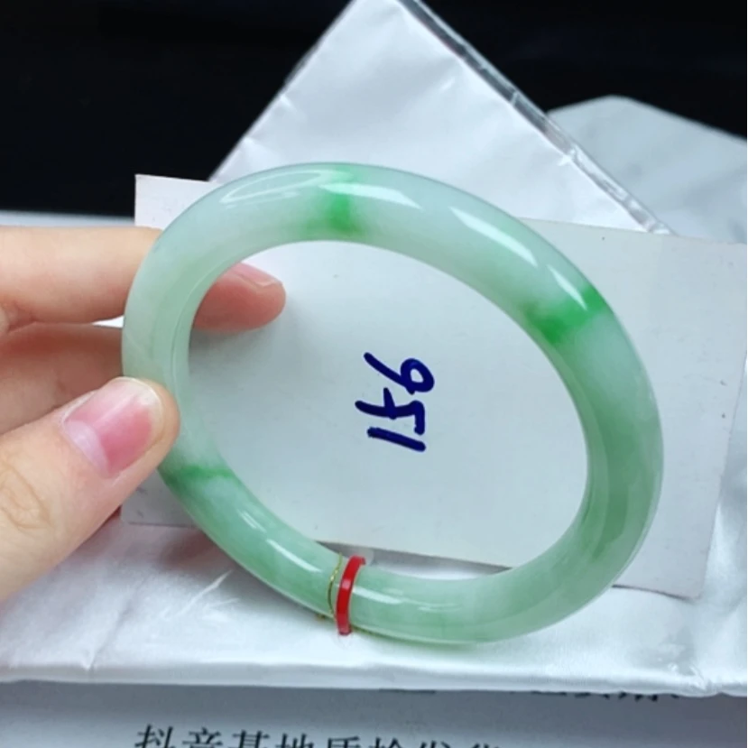 【闪购商品】翡翠手镯(圆镯)未镶嵌5657-2600