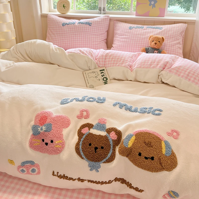 卡通毛巾绣牛奶绒四件套保暖加绒被套床单可爱床上宿舍单人三件套