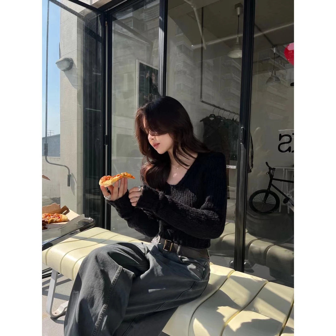 毛衣女2024秋季新款高级感纯色气质修身毛衣显瘦减龄百搭针织上衣