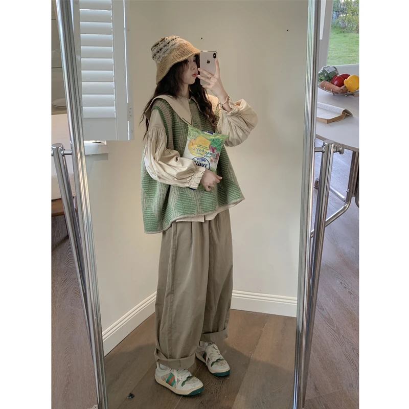 套装女款秋季百搭休闲大领泡泡袖衬衫绿色菱格针织马甲背心三件套