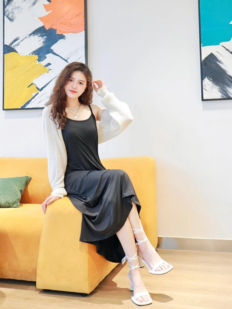 吊带连衣裙睡裙女2023新款春夏气质显瘦内搭外搭打底外穿长裙子秋