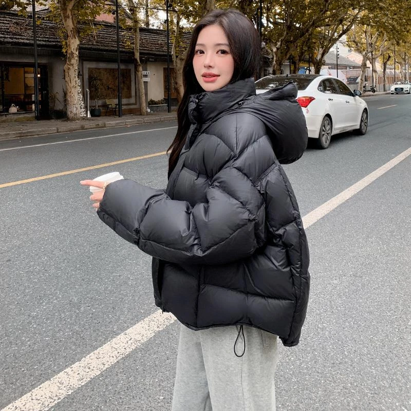 TOUCH MISS轻奢黑色短款羽绒服女冬新款90白鸭绒连帽面包服厚外套