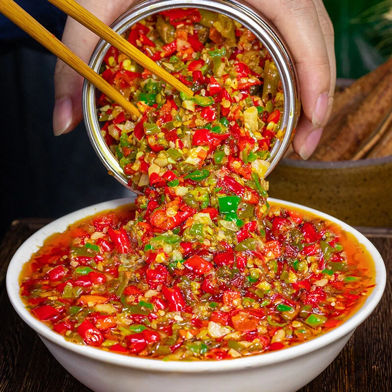 青红辣椒酱香辣下饭拌面拌饭家用凉拌菜调味下饭菜瓶装双色辣椒酱