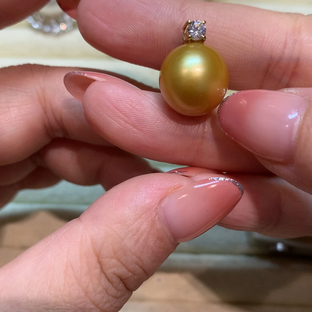 海水珍珠颈饰18K金镶嵌