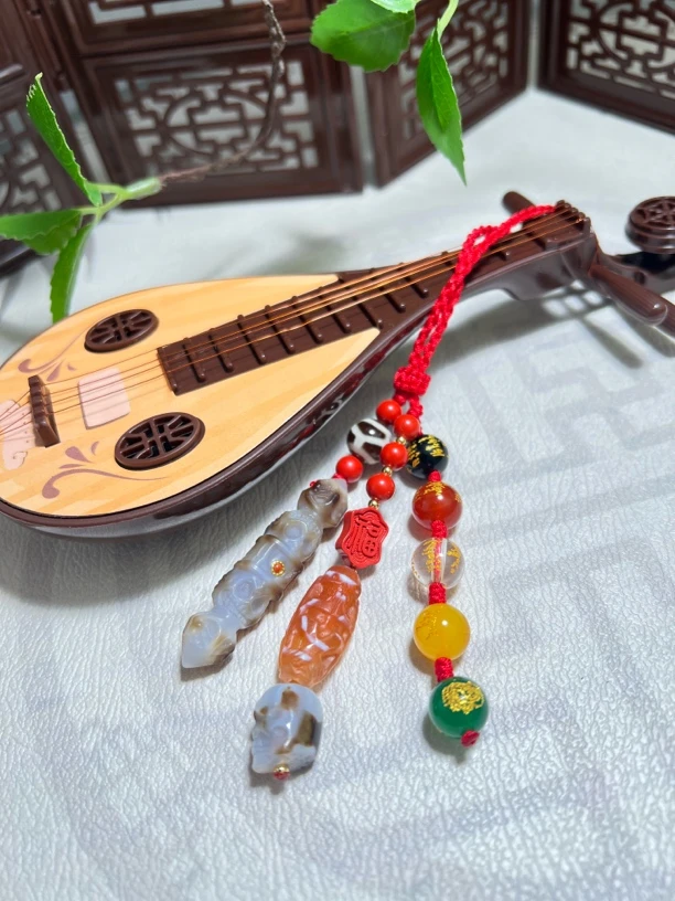 《玥玥饰品》降M踩小挂件0052