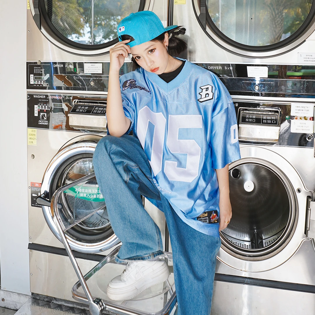 Holycrap天蓝色05号球衣短袖T恤潮牌美式嘻哈街舞宽松刺绣半袖夏