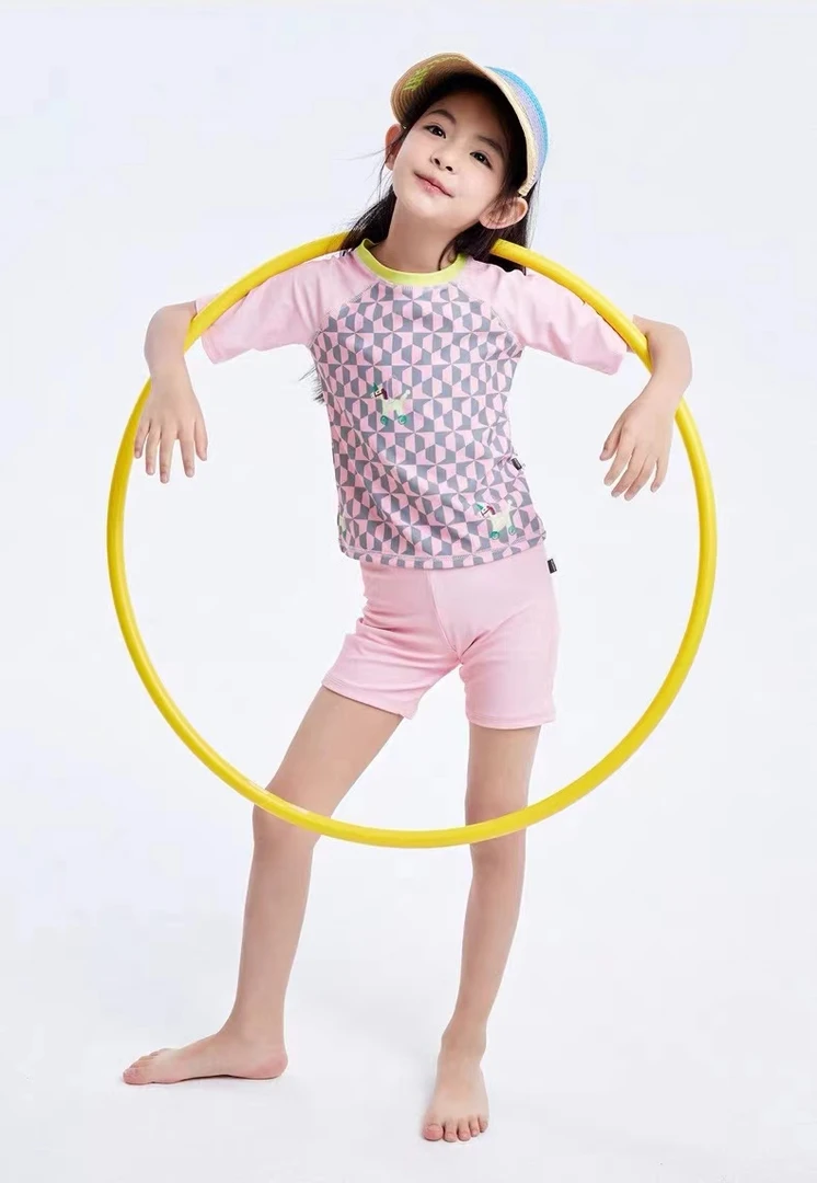 W-404103-女童夏款舒适时尚夏季中袖印花休闲泳衣