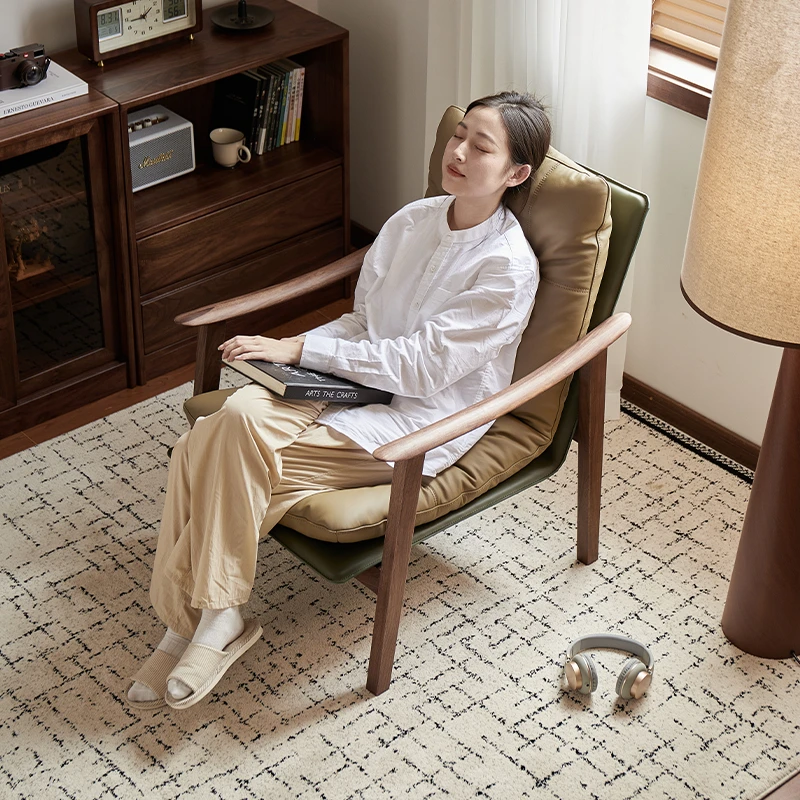 黑胡桃木椅子意式极简书椅软包靠背休闲椅家用吃饭简约实木餐椅