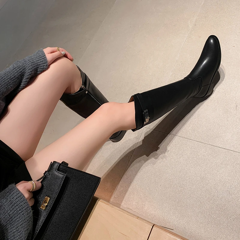2023秋冬新款皮带扣纯色长筒靴粗跟长靴高筒瘦瘦靴百搭骑士英伦风