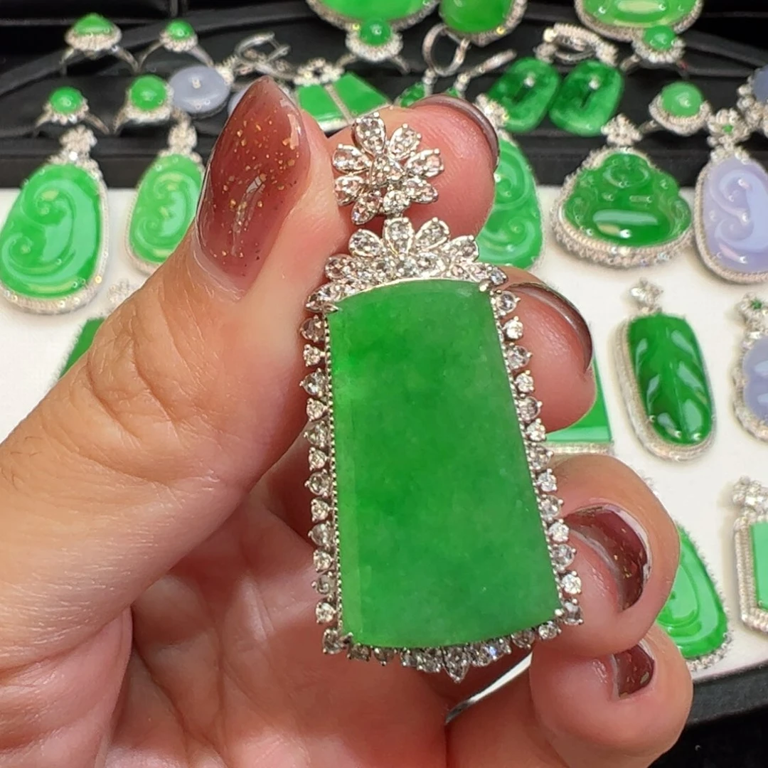 翡翠吊坠(不含链)18K金镶嵌冒***y