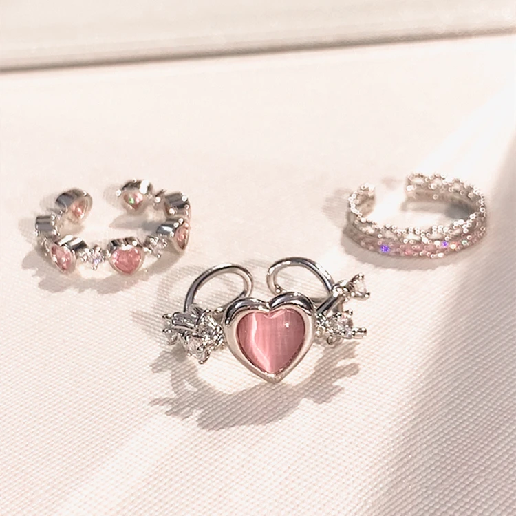 粉钻爱心戒指女学生甜酷简约精致铜合金食指戒可调节百搭高级感