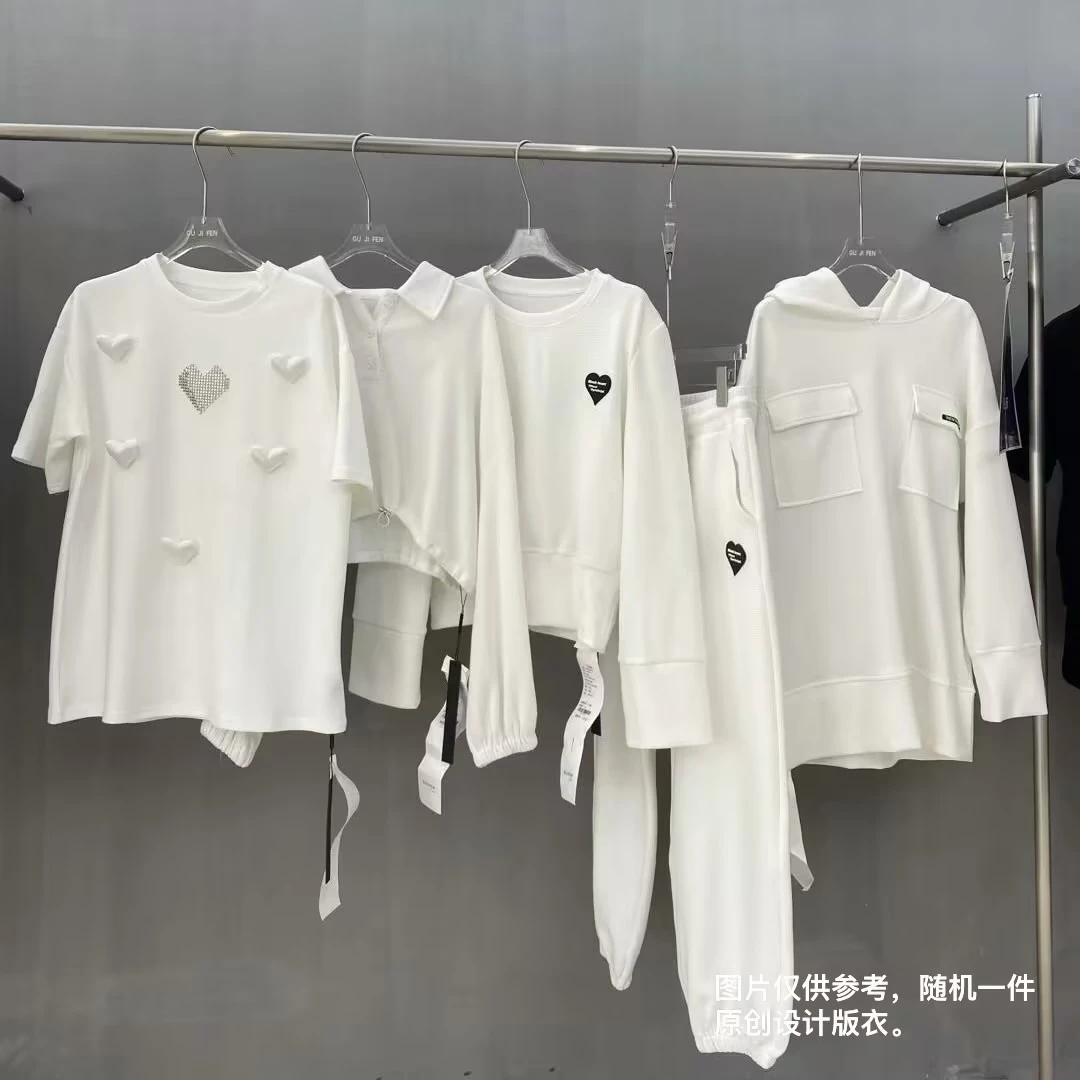 设计款时髦随机版衣