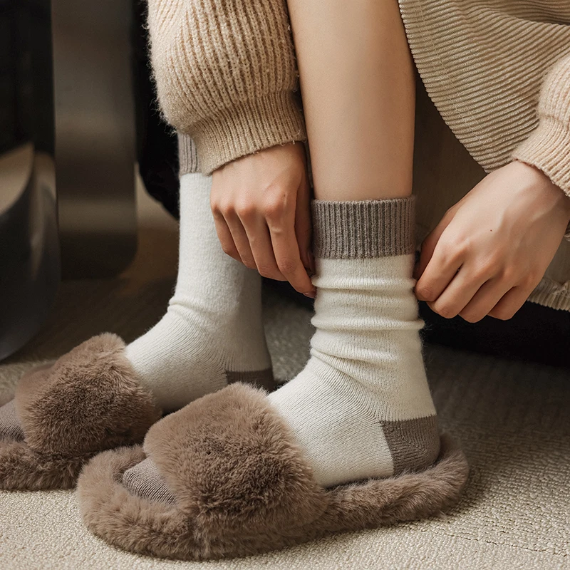 秋冬加厚撞色羊绒羊毛袜子女中筒袜日系ins潮百搭拼色长袜堆堆袜