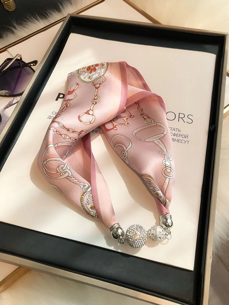 粉色真丝丝巾磁吸扣项链吊坠春秋护颈椎女100%桑蚕丝小领巾搭衬衫