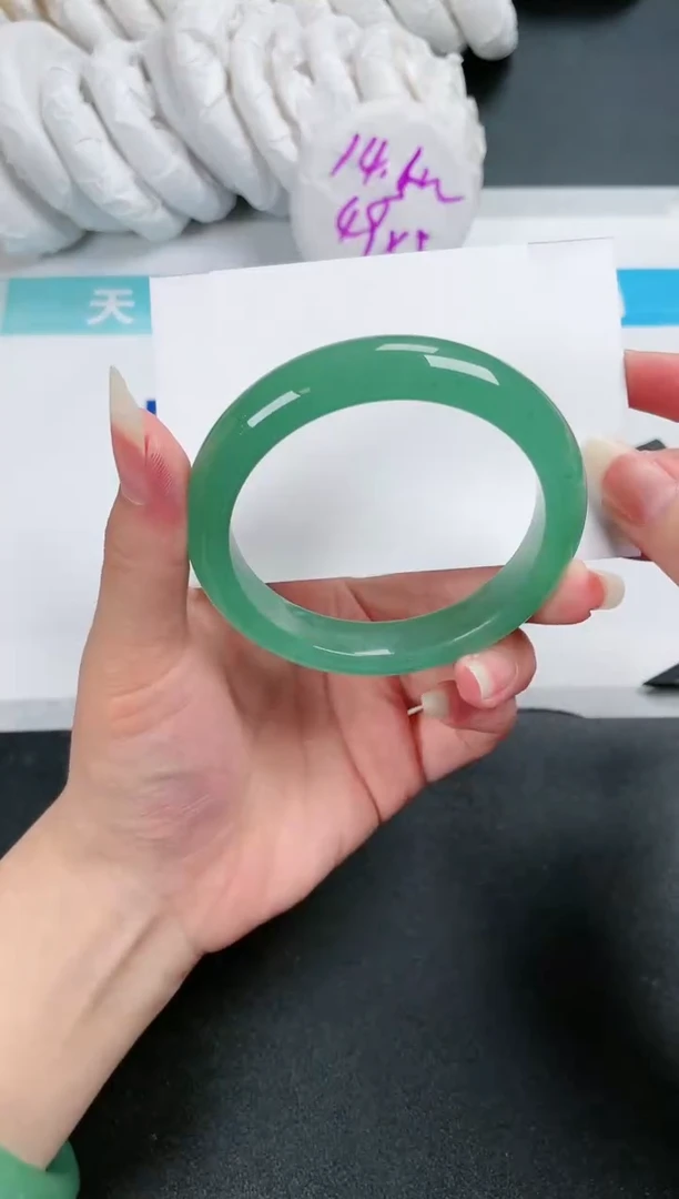 【闪购商品】石英质玉手镯未镶嵌472-58