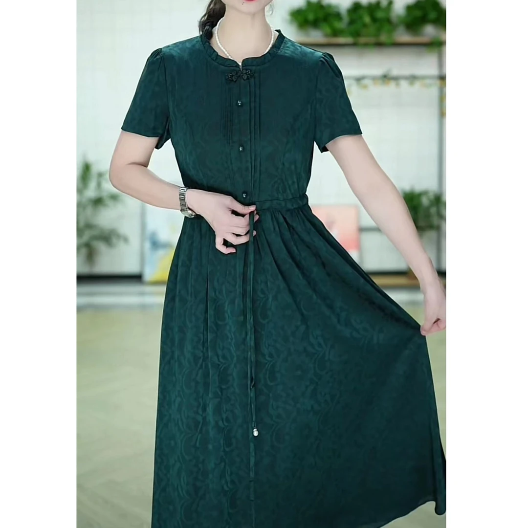 X962 气质女装连衣裙2024夏季新款时尚轻奢洋气圆领盘扣印花A字裙