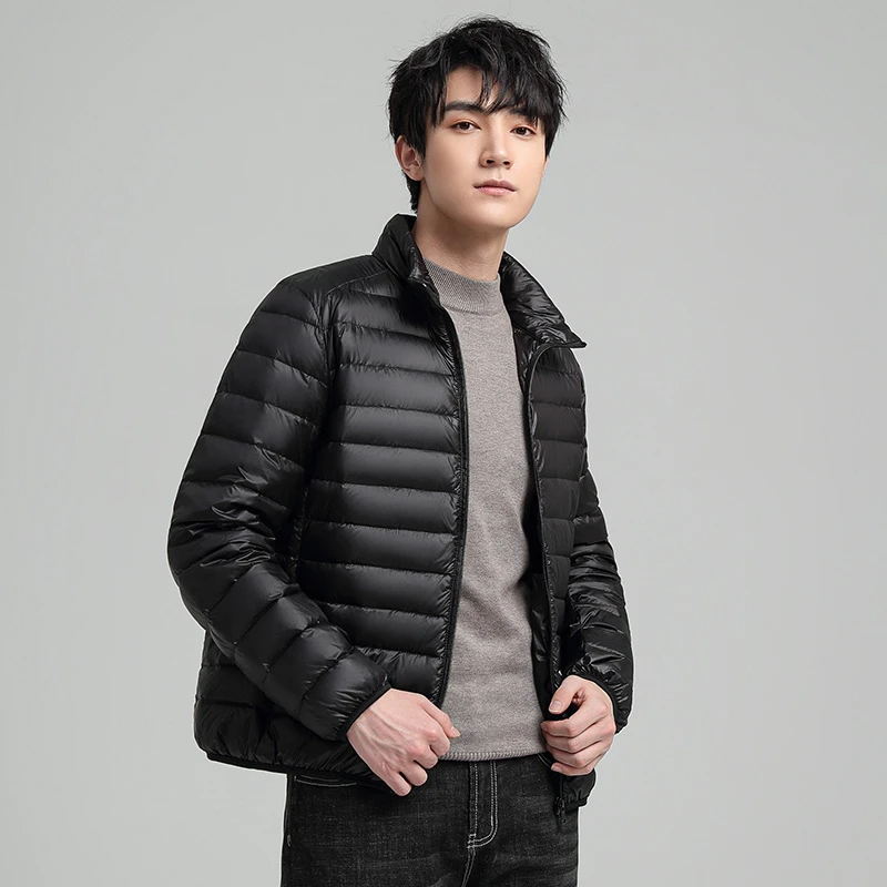 西域 骆驼男士轻薄时尚羽绒服秋冬季休闲保暖白鸭绒短款外套男款