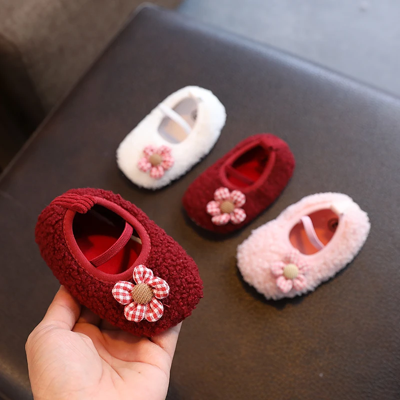 婴儿鞋春秋季公主鞋0-1岁女宝宝软底步前鞋3-6-10个月护脚不掉鞋