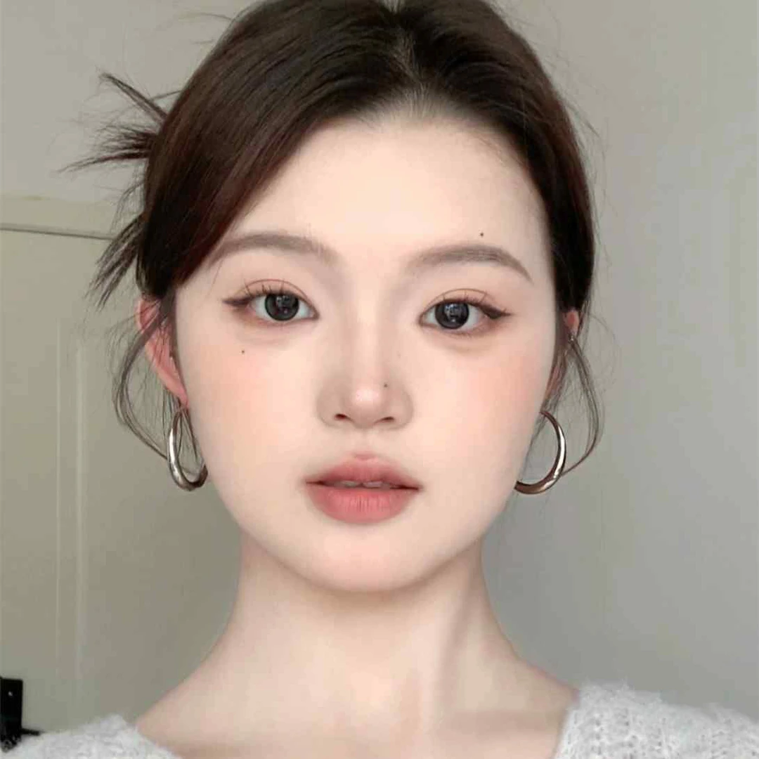 合金耳饰 方圆脸天菜金属耳环冷淡风耳饰小众耳钉女2024年新款