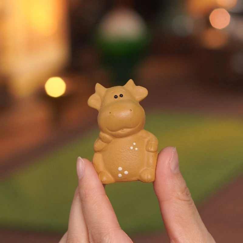 绪空宜兴原矿紫砂手工打坐小牛茶宠摆件生肖摆件牛气冲天扭转乾坤