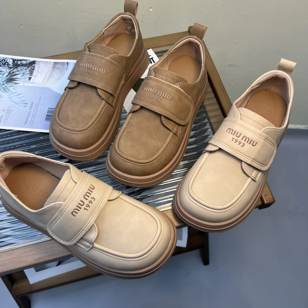 小敏家 清货~就几双 英伦风圆头厚底一脚蹬魔术贴乐福鞋2102