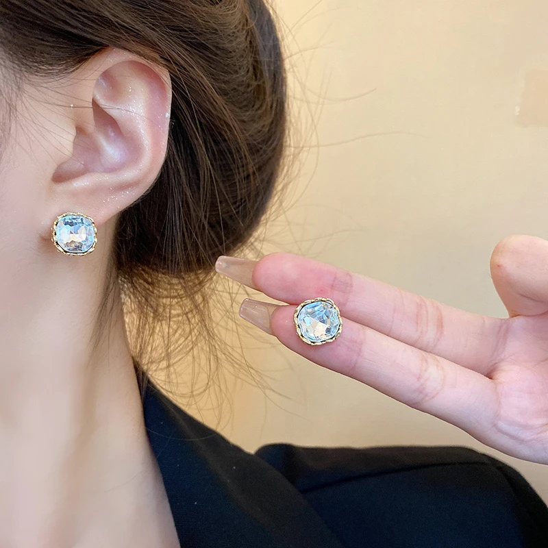 铜合金耳饰 B117几何方块耳饰女气质温柔大方时尚高级感饰品新款