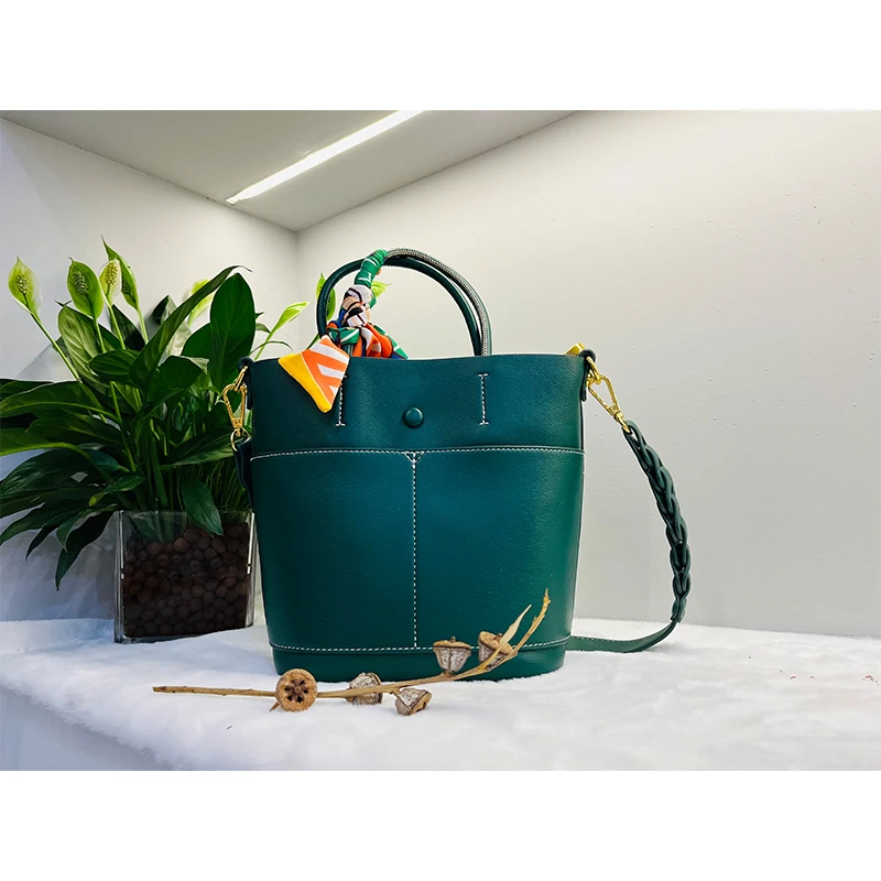 轻奢时尚斜跨百搭女士小众水桶包单肩肩包手提包包《99-199》