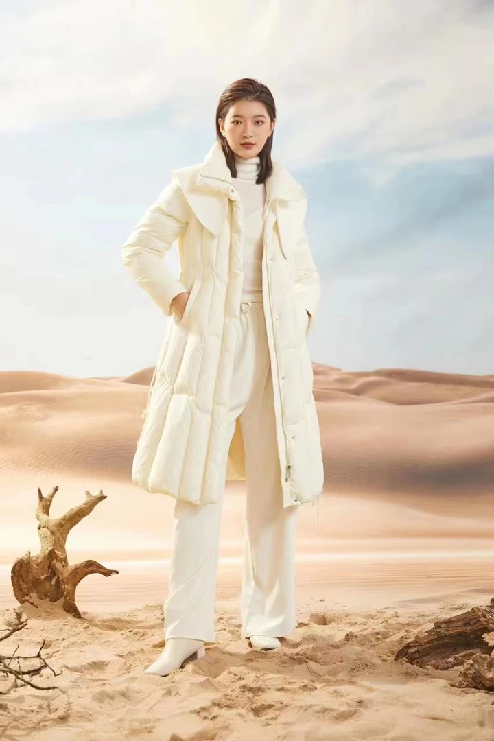 时尚休闲修身羽绒保暖外套611