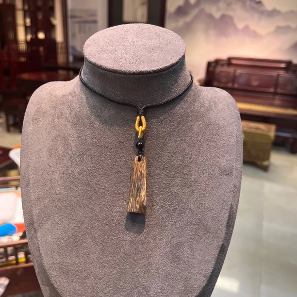 【限量福利】沉香九九沉2克+随型吊坠多样性发货不指定