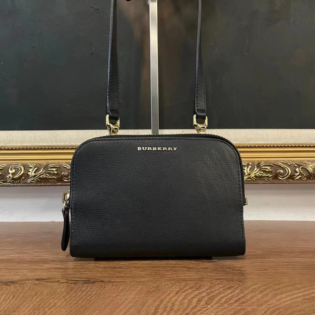 95新 BURBERRY/博柏利 90749女士时尚斜挎包