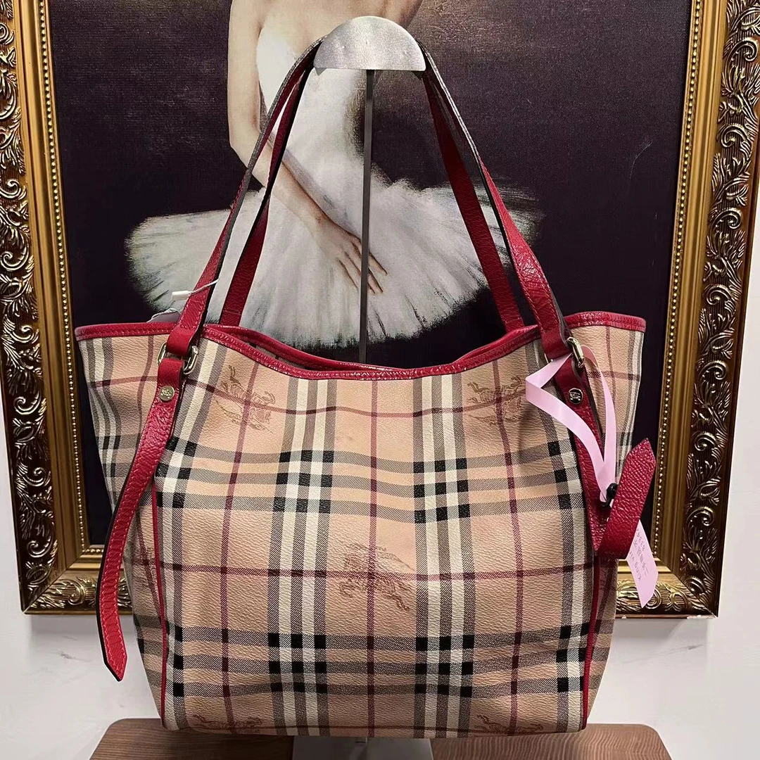 95新 BURBERRY/博柏利 巴宝莉斜挎包/83342经典单肩