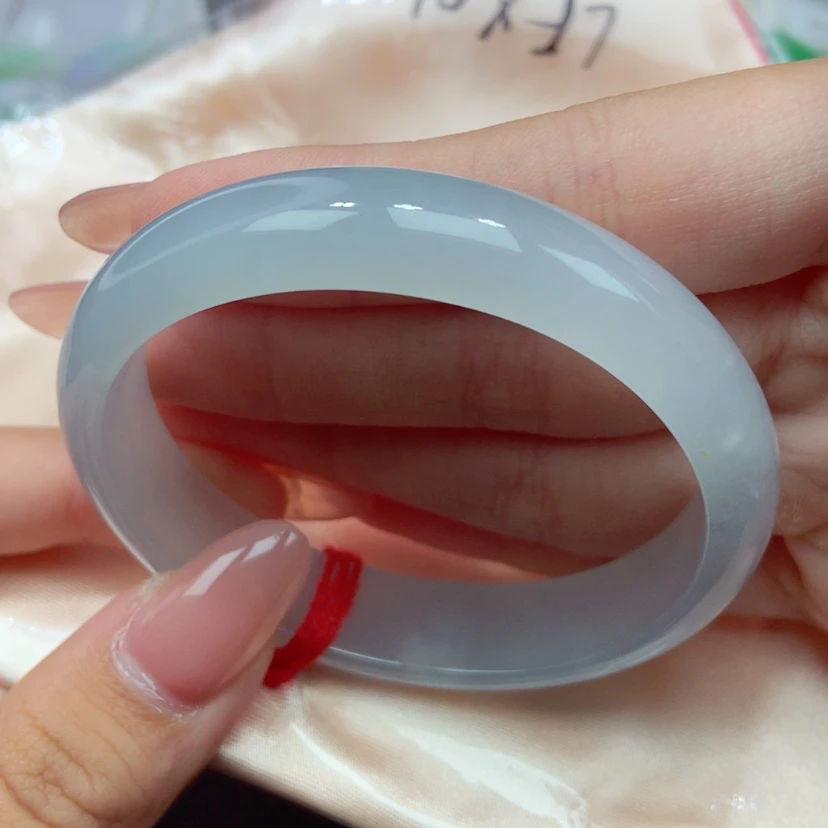 【闪购商品】翡翠手镯未镶嵌55圈