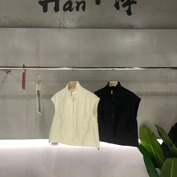 杨杨 HZ-“小飞侠”帅气马甲5S33